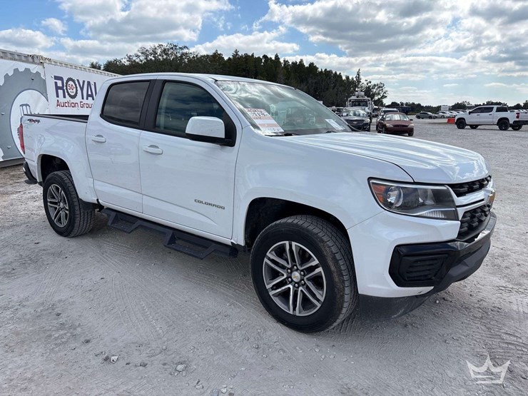 2021-chevrolet-colorado-image-2