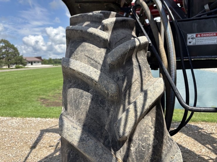 case-ih-3230-image-28