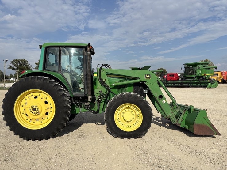 john-deere-7320-image-33