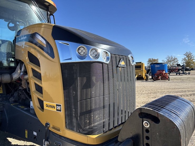 challenger-765e-track-tractor-image-9