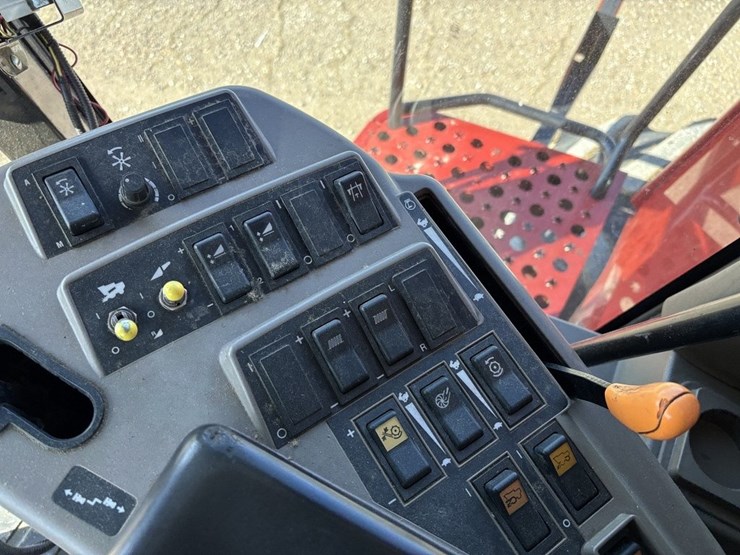 case-ih-6088-image-85