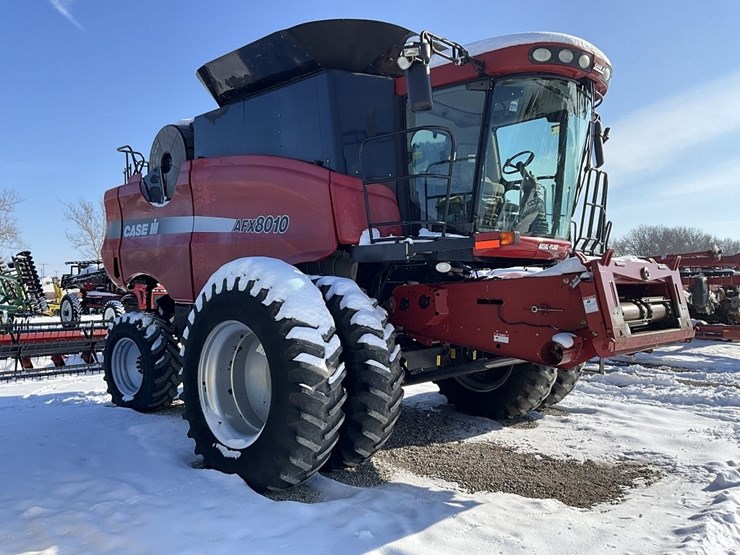 case-ih-8010-image-3