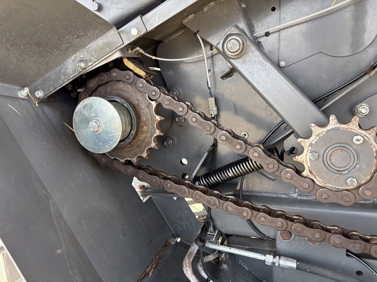 massey-ferguson-rb4180v-image-39