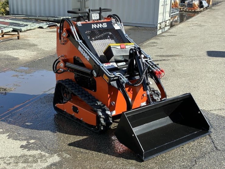 2025-mms-36c-skid-steer-track-loader-image-2