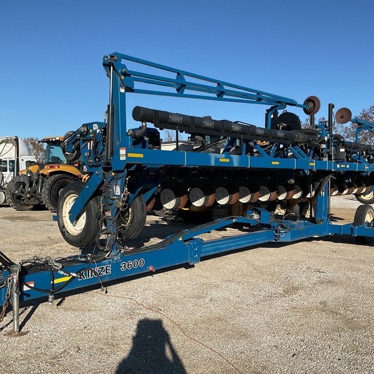 KINZE 3600