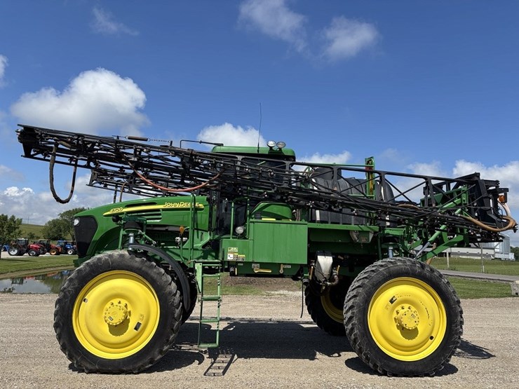 john-deere-4720-image-2