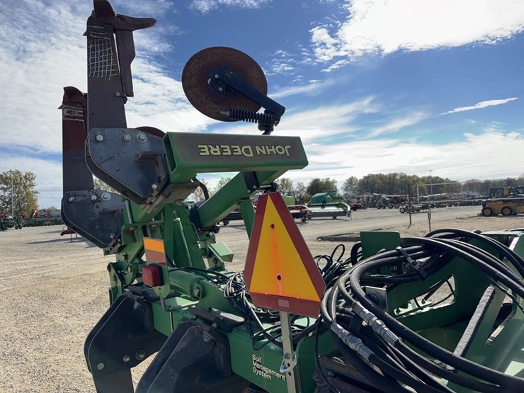 john-deere-2100-image-23