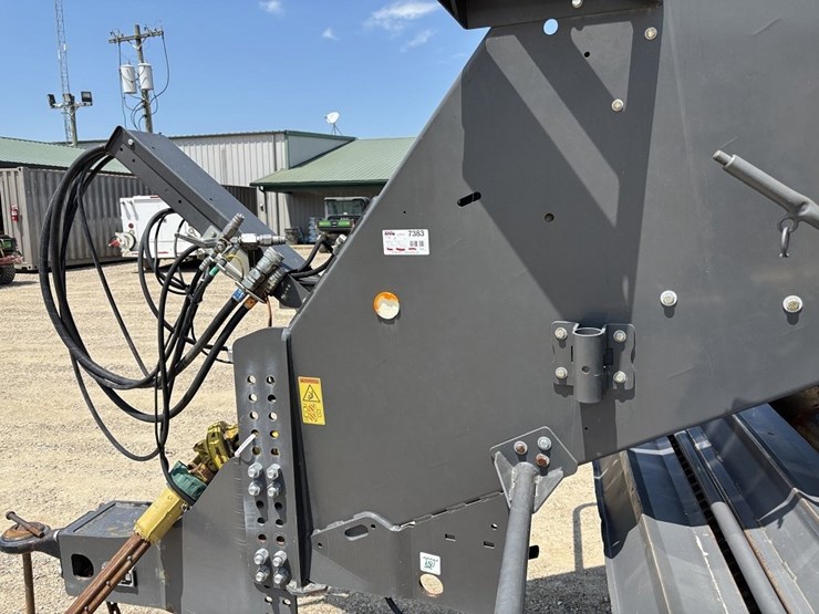 2018-claas-quandrant-5300rf-large-square-baler-image-42