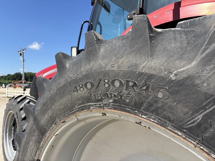 case-ih-magnum-210-cvt-image-27