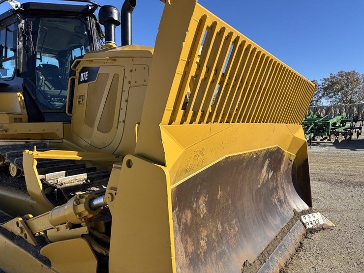 2010-caterpillar-d7e-image-9