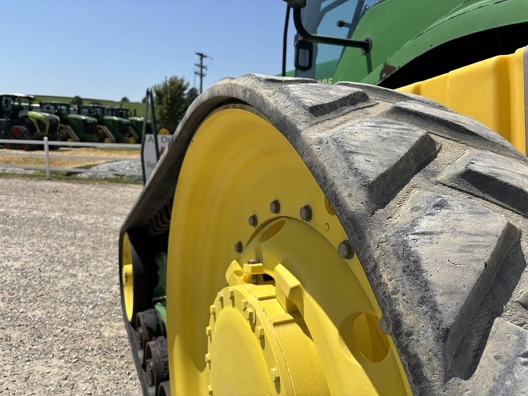 john-deere-8410t-image-34