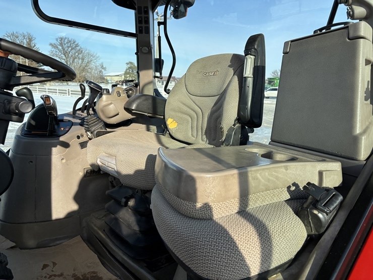 case-ih-maxxum-125-image-37