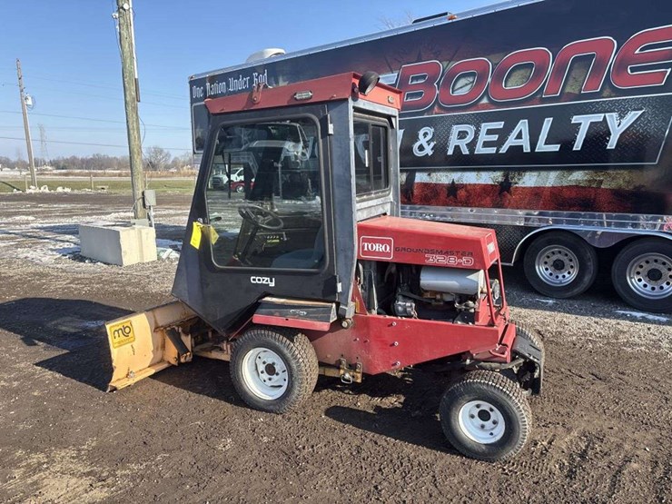 toro-groundsmaster-328d-image-2