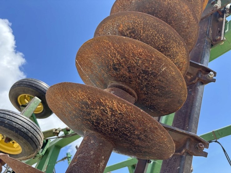 john-deere-637-image-14