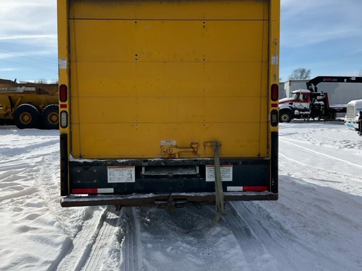 2009-chevrolet-express-3500-image-4