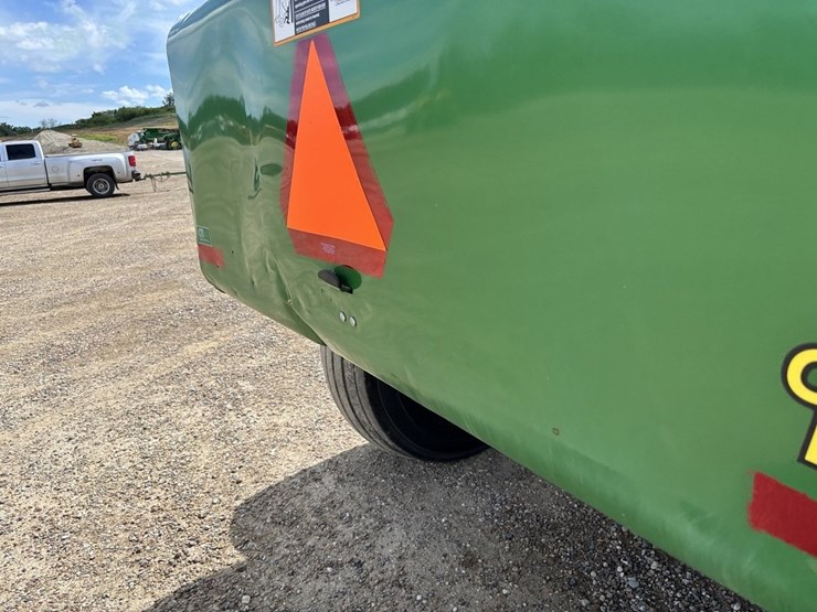 john-deere-569-premium-image-19