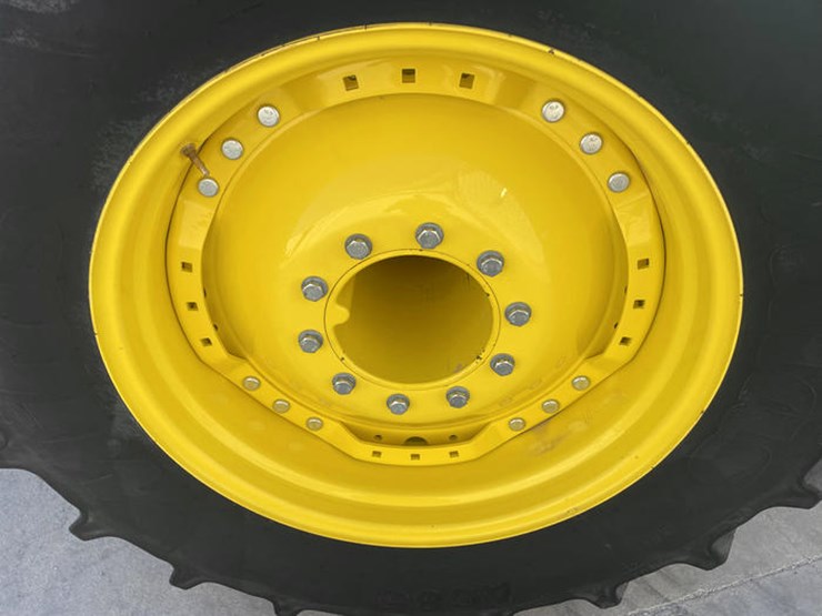 john-deere-8r-370-image-48