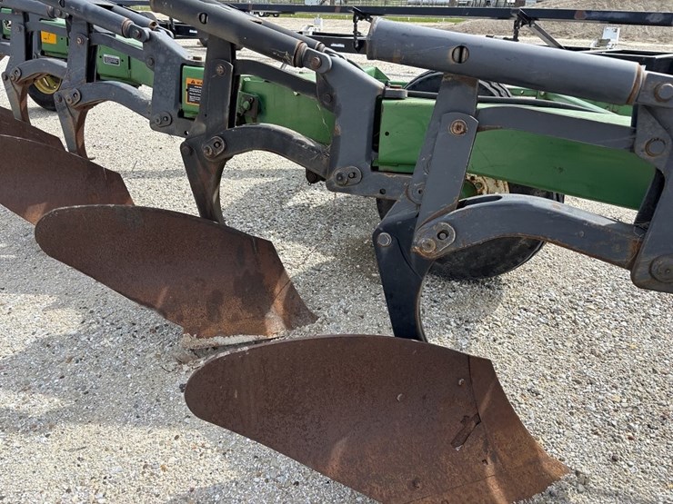 john-deere-3710-image-30