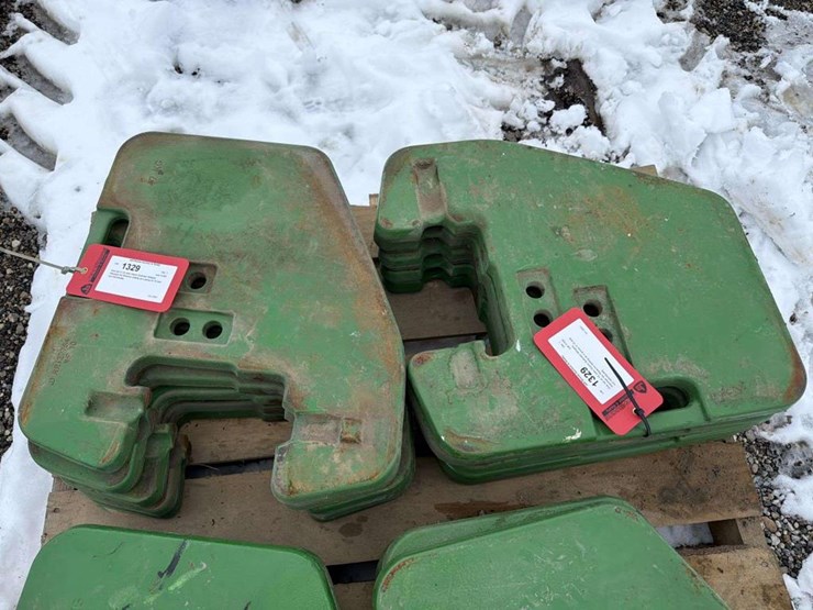 john-deere-10-image-1