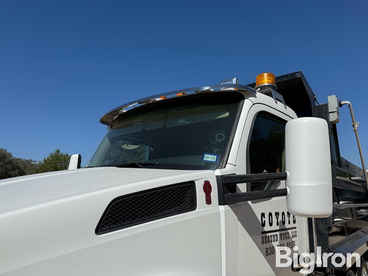 kenworth-t880-image-9