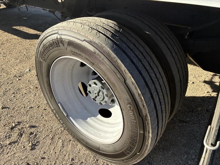 ford-f450-xl-image-6