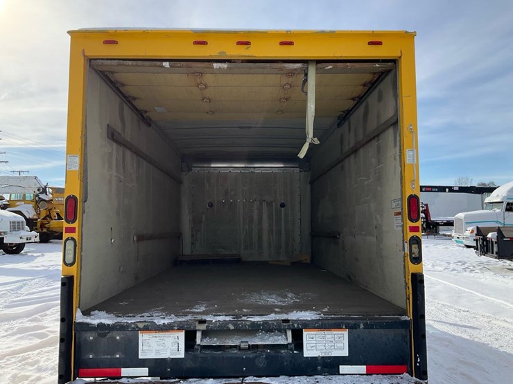 2009-chevrolet-express-3500-image-41