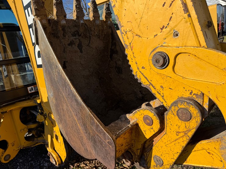 john-deere-410-image-2