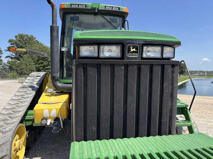 john-deere-8410t-image-10