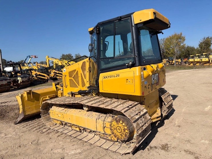 2021-caterpillar-d3-lgp-image-6