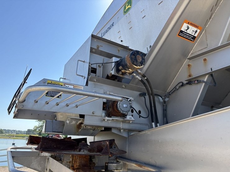 john-deere-r4045-image-33