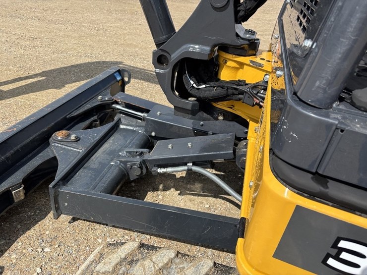 2024-john-deere-35p-mini-excavator-image-30