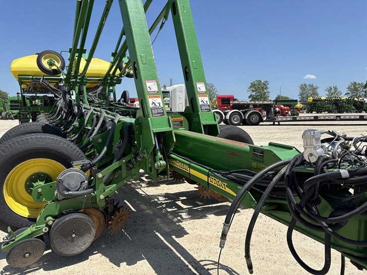 john-deere-s680-image-10