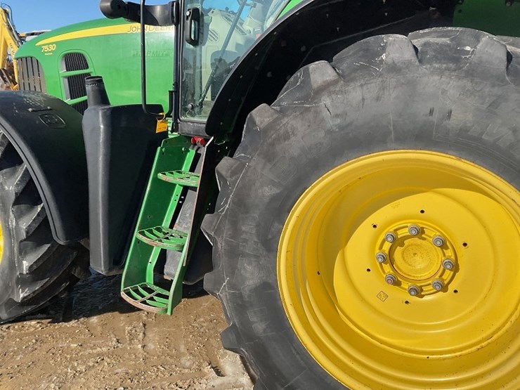john-deere-7530-premium-image-29