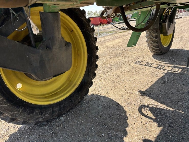 john-deere-4720-image-25