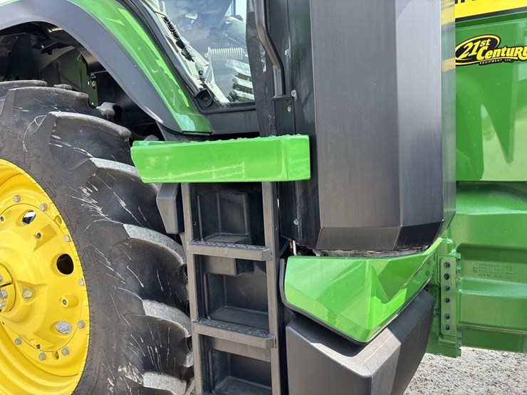 john-deere-8r-250-image-16