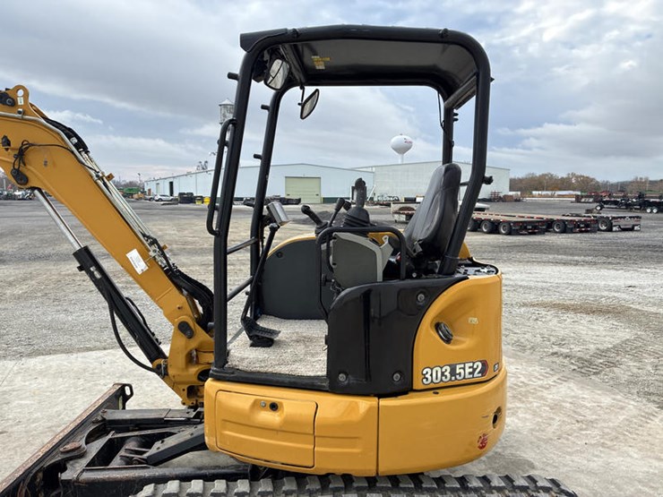 caterpillar-303.5e2-cr-image-36