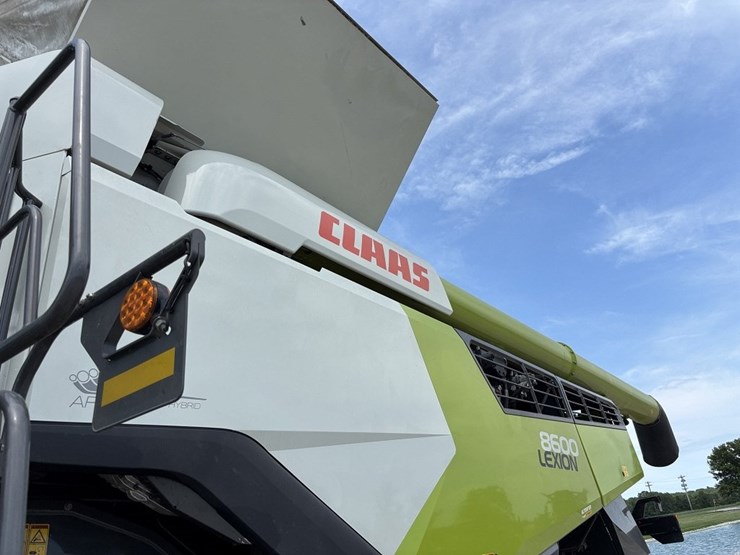 claas-lexion-8600tt-image-37