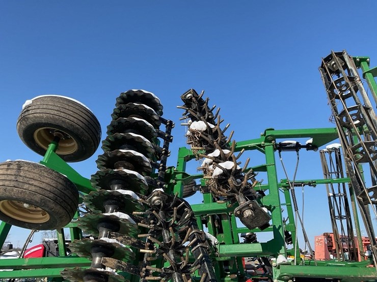 great-plains-h1100-25’-terramax-image-26