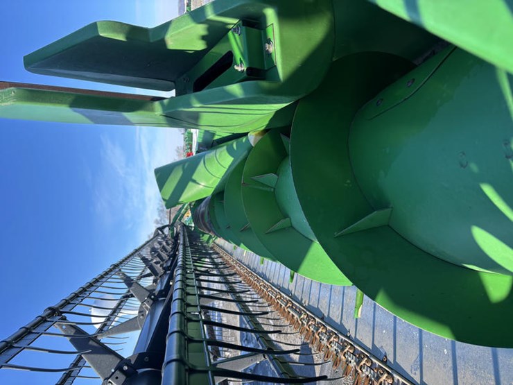 john-deere-630f-image-6