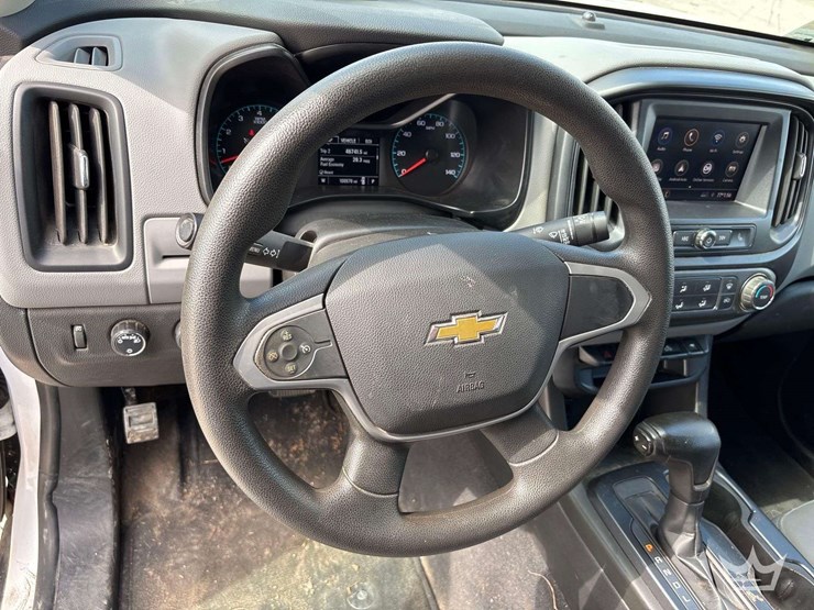 2021-chevrolet-colorado-image-16