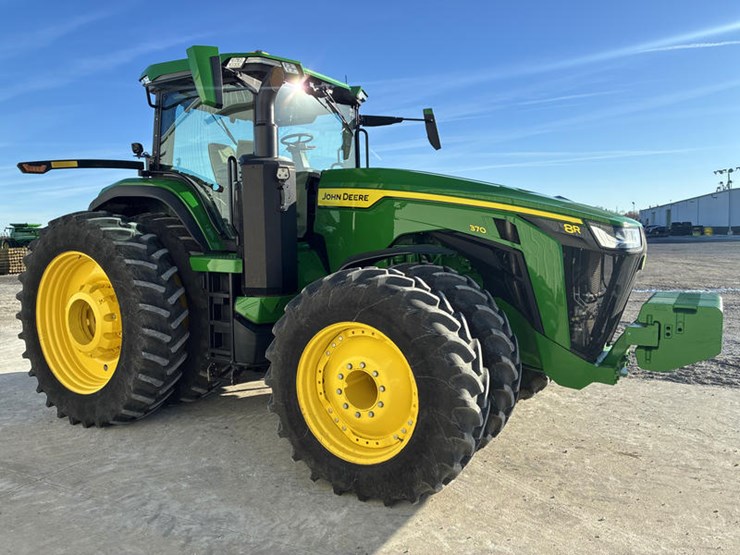 john-deere-8r-370-image-12