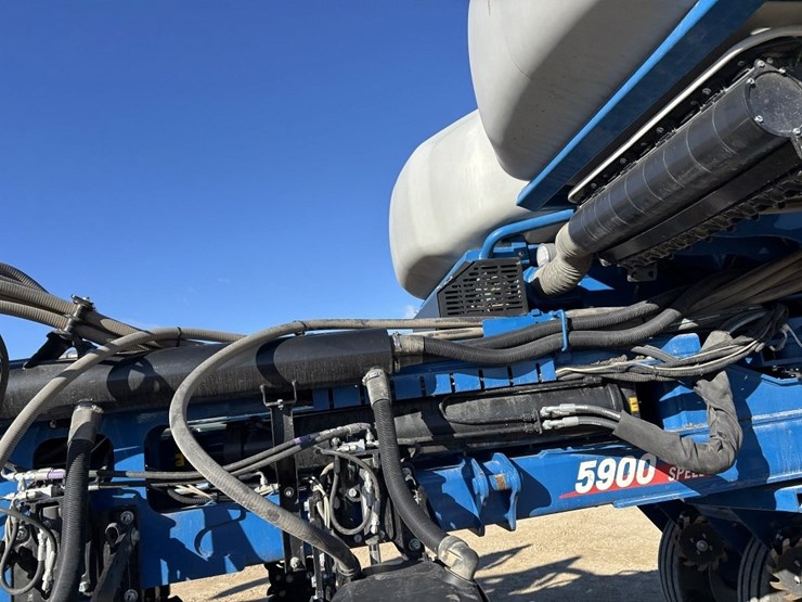 2024-kinze-5900-image-48