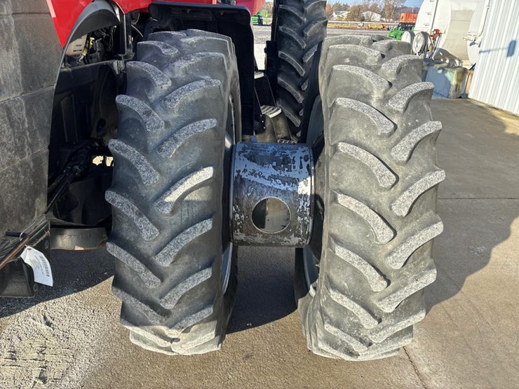 case-ih-magnum-305-image-50