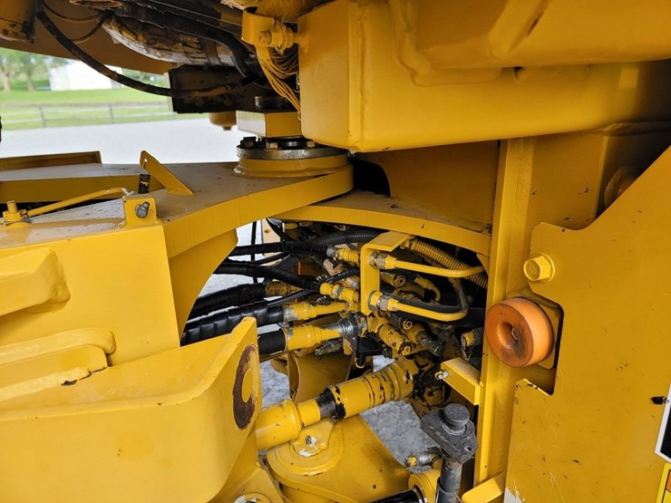 kawasaki-65tm-v-2-image-18