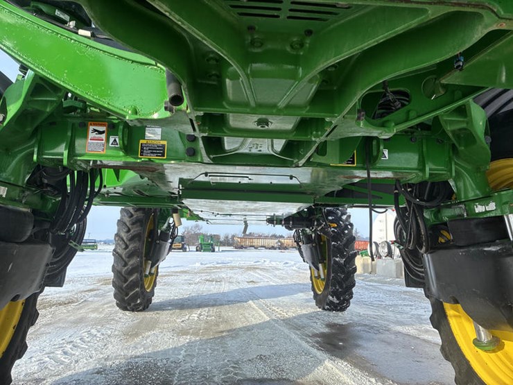 john-deere-r4038-image-68