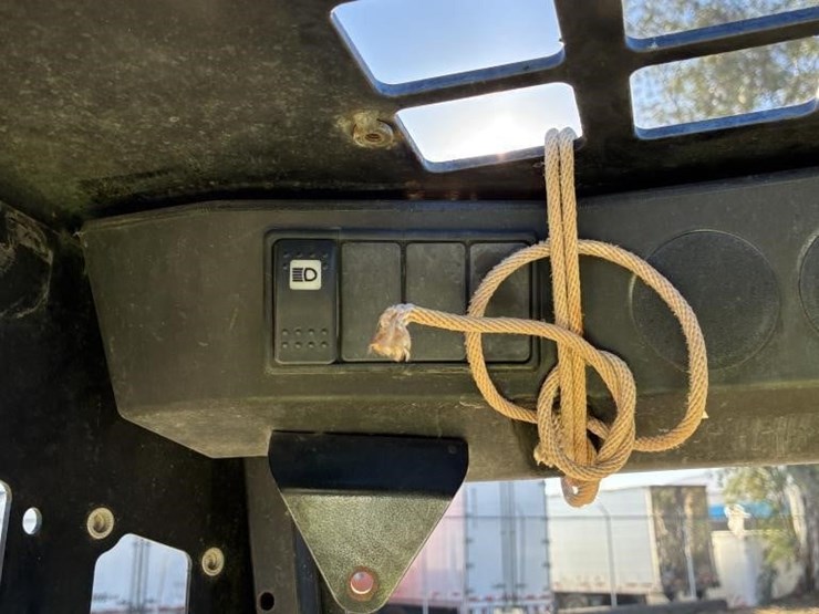 2019-asv-rt25-skid-steer-track-loader-image-16