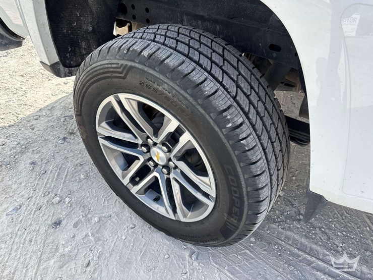 2021-chevrolet-colorado-image-29