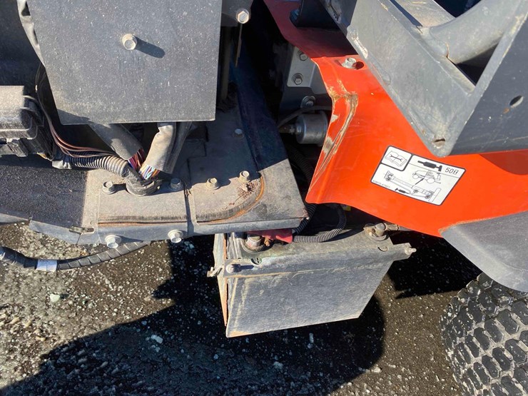 2016-kubota-f3990-image-35