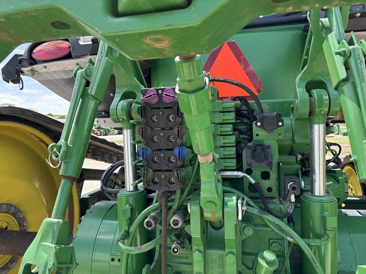 john-deere-8320rt-image-16
