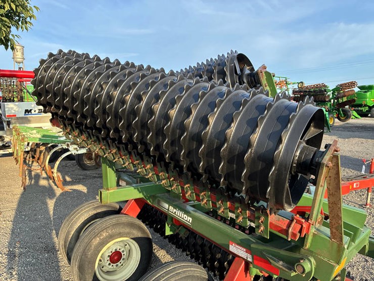 2002-brillion-x108-image-32